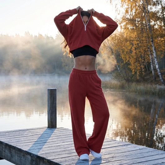Women's Post-Run Recovery Set | Cropped Half-Zip Sweatshirt & Wide-Leg Sweatpants