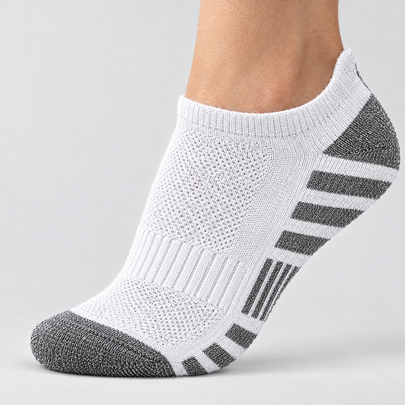Close-up of the breathable mesh and arch band on the running sock